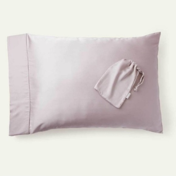 Ettitude Other - 🆕 Ettitude travel beauty pillowcase